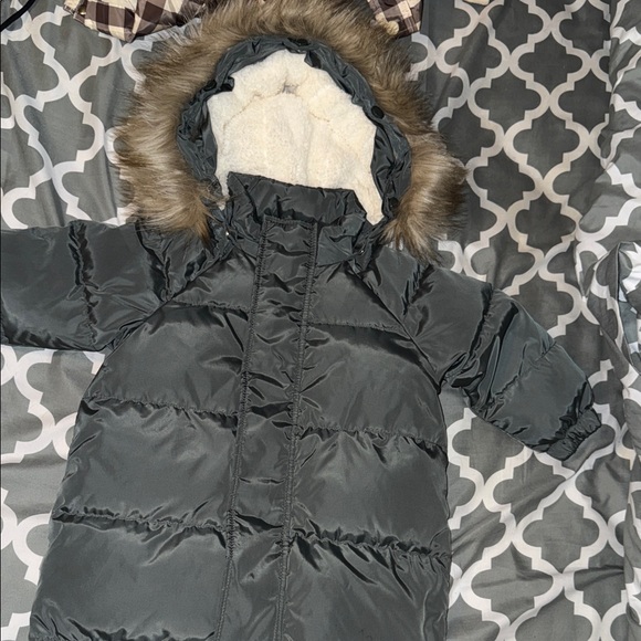 Rylee + Cru Gray Puffer Jacket with Faux Fur Trim - Picture 1 of 5
